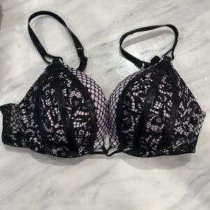Victoria’s Secret bombshell plunge bra 32 a